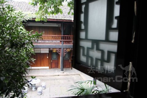 成都锦里客栈 jacyhoo点评 一出门就是热闹的街