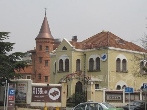 青岛海滩古堡酒店 lc090822点评 整体风格是欧