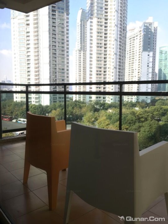 浦东新区 >> 酒店  标签: 宾馆 上海溪瑞诗仁恒滨江园公寓共多少人
