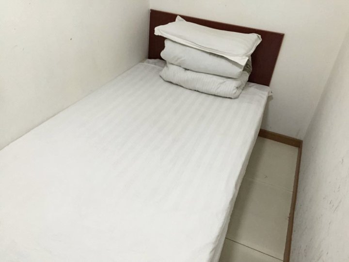日客则沙龙旅馆