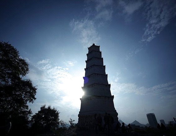 国庆招待所(顺安世纪新城东南)