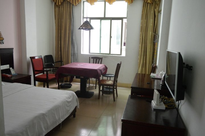 金圆宾馆(滨涯路店)