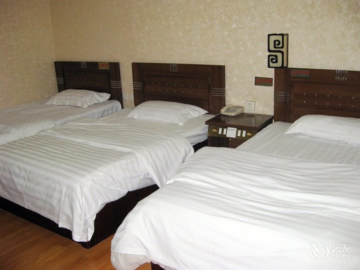 地址(位置,怎么去,怎么走):  丹东市振兴区福春街与大众路交叉路口