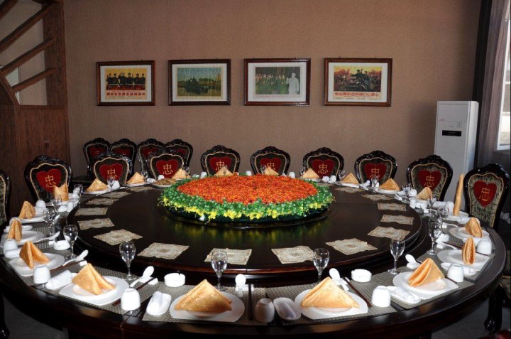 凤城青年点酒店