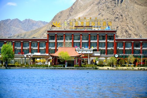 日喀则久木亚美国际大酒店